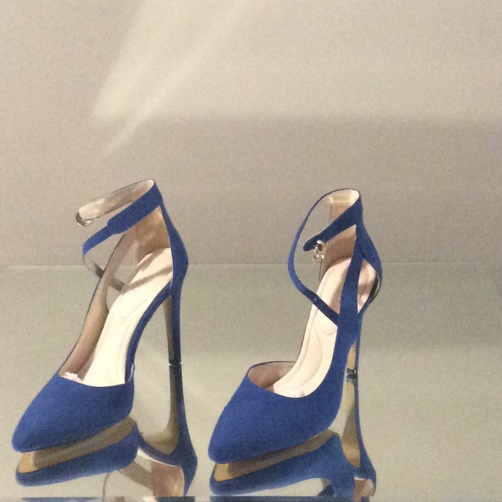 Eva Mendes Heels